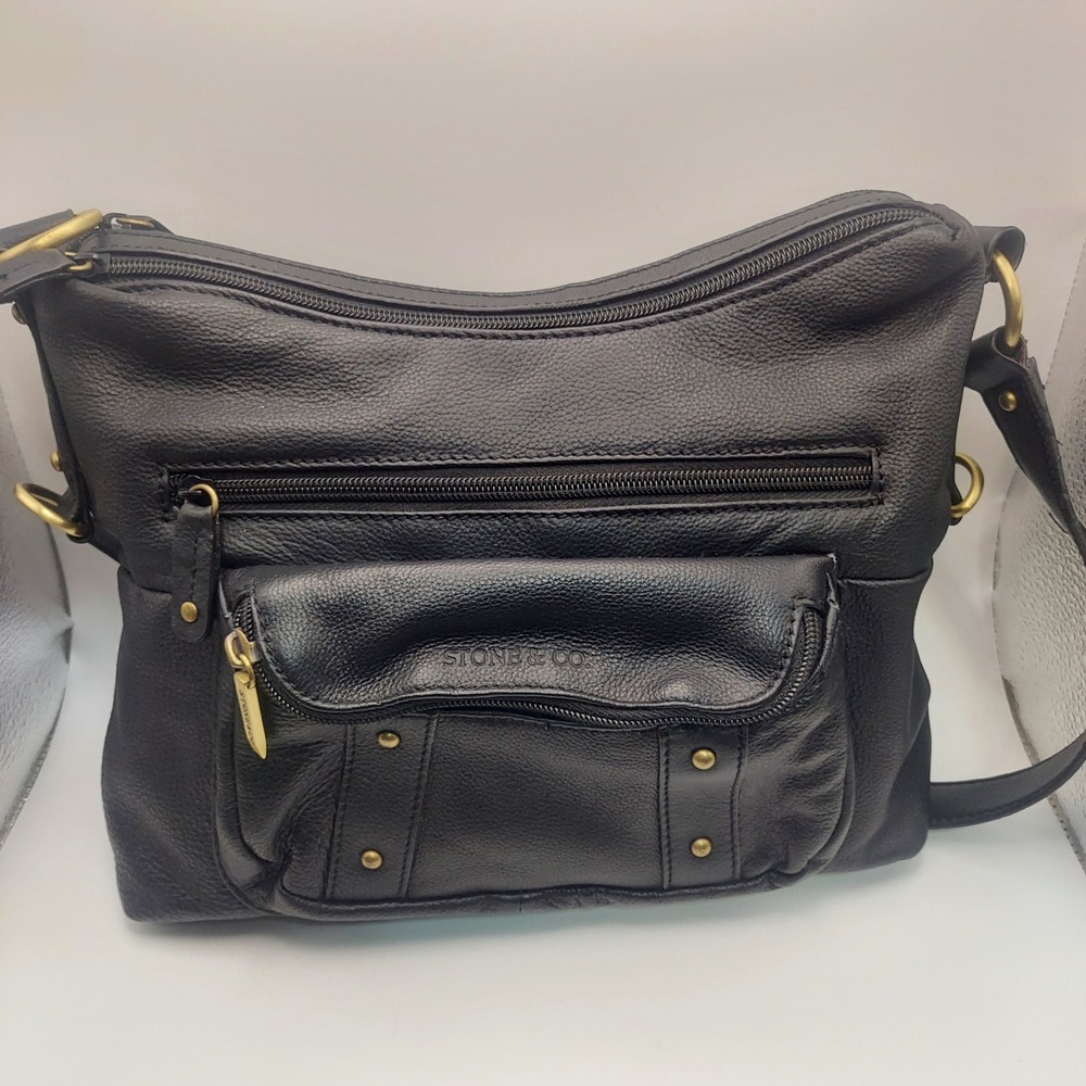 Stone & Co. Black Leather Crossbody Bag with‎ Front Pocket and Zipper